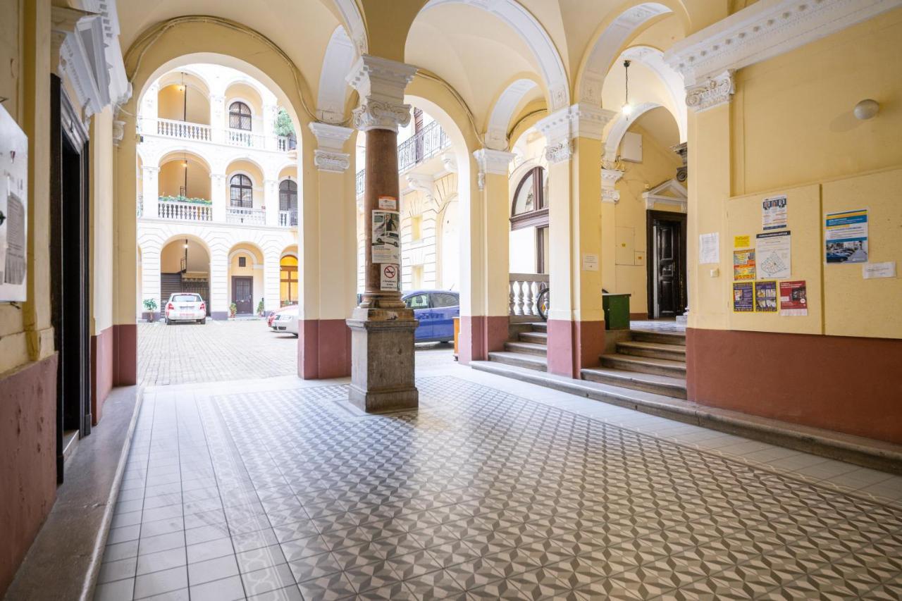 Delta Apartments Budapest บูดาเปสต์ ภายนอก รูปภาพ